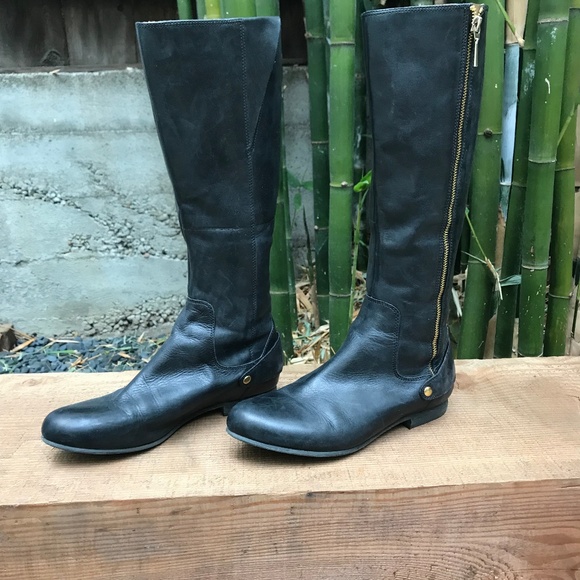 clarks flat boots
